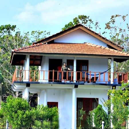 Pearl Cave Cabanas & Resturant Tangalle Esterno foto