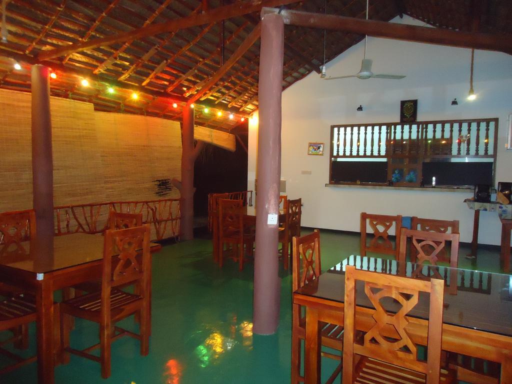 Pearl Cave Cabanas & Resturant Tangalle Esterno foto