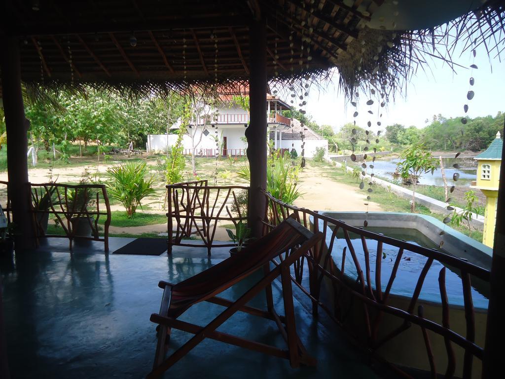 Pearl Cave Cabanas & Resturant Tangalle Esterno foto
