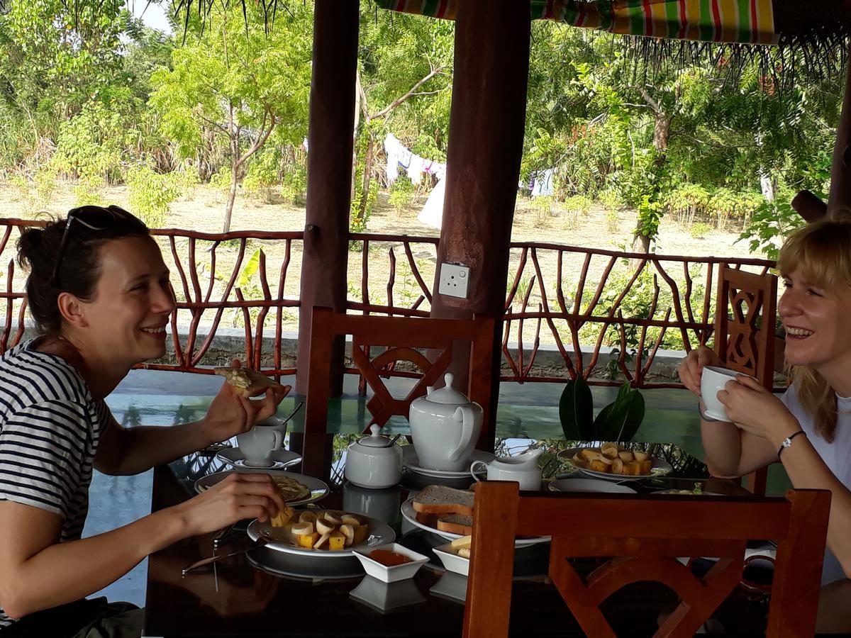 Pearl Cave Cabanas & Resturant Tangalle Esterno foto