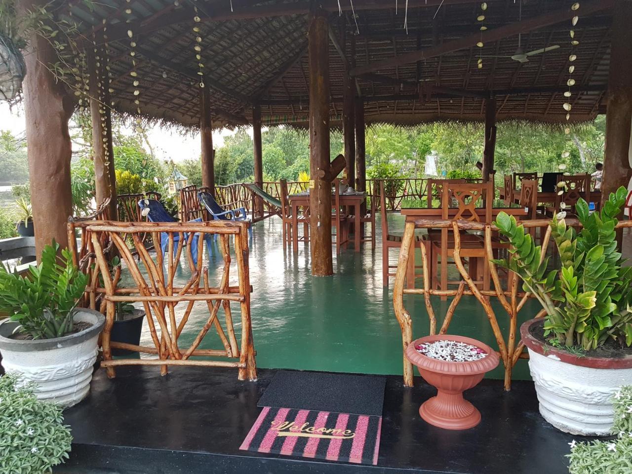Pearl Cave Cabanas & Resturant Tangalle Esterno foto